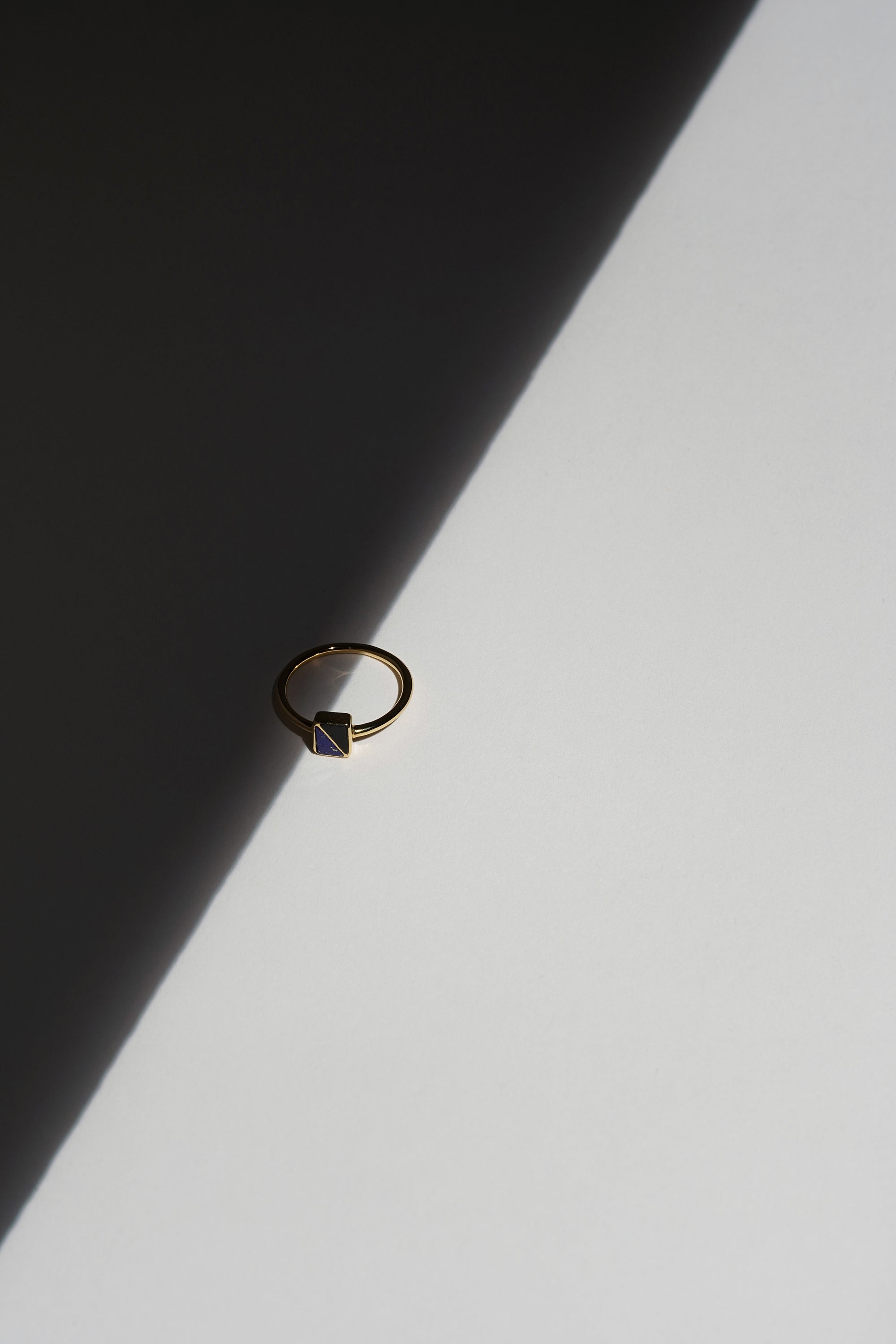 Cross line ring Small｜GOLD×Onyx×Lapis Lazuli