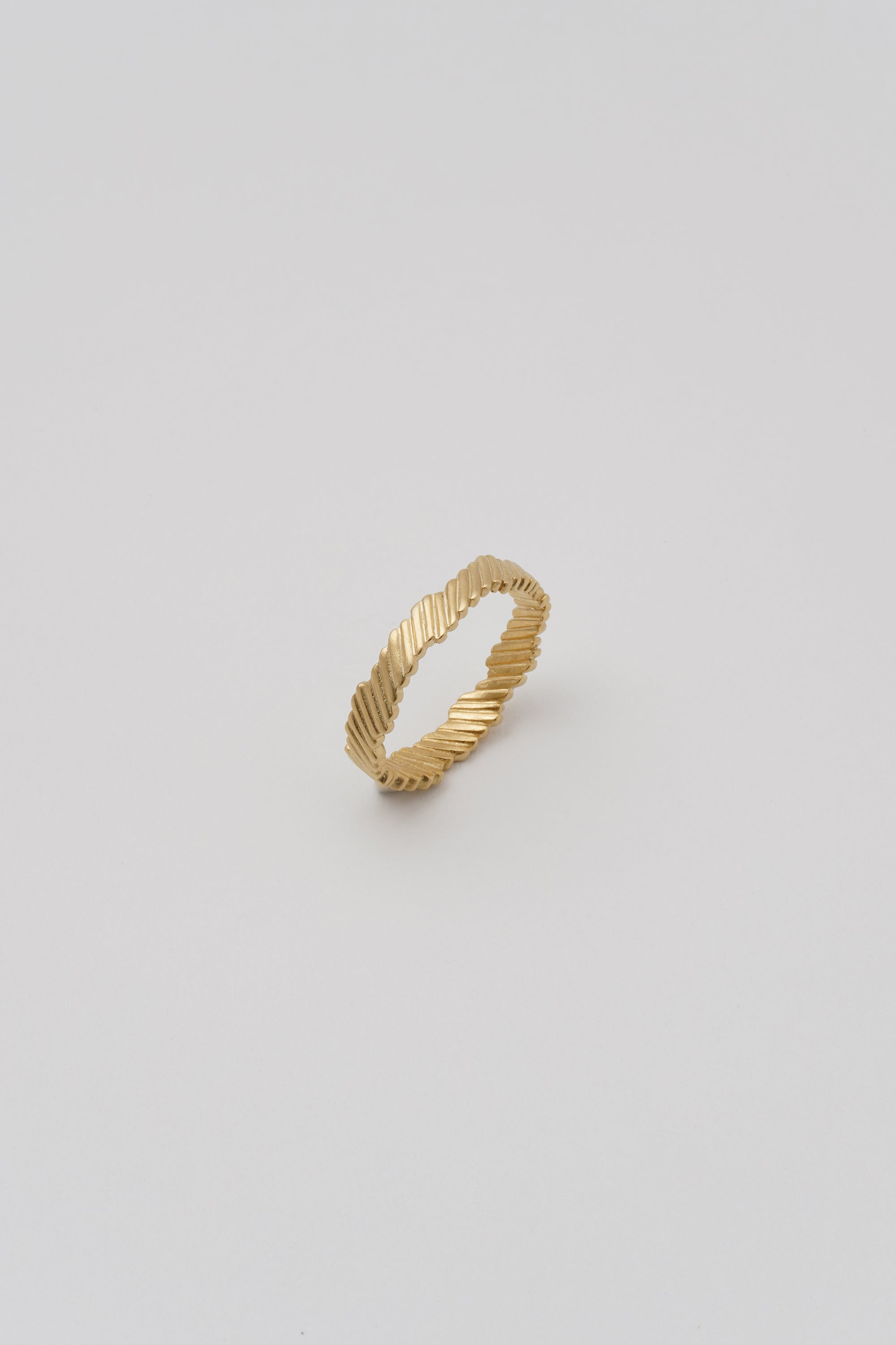 Line line line ring｜GOLD