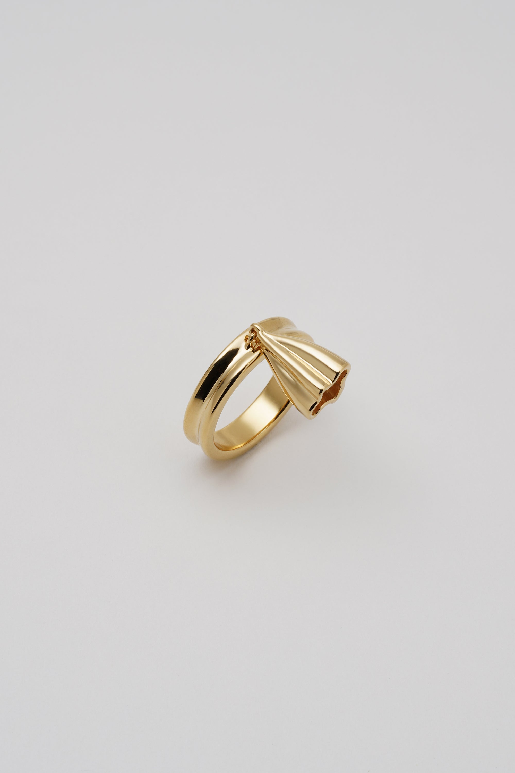 Ruffle charm ring｜GOLD